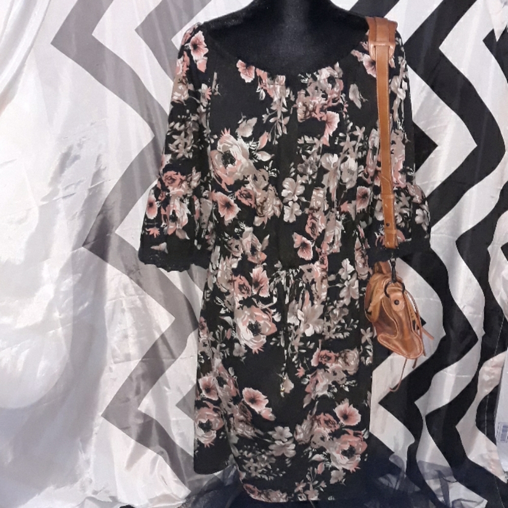 Speed control New York women's floral midi dress